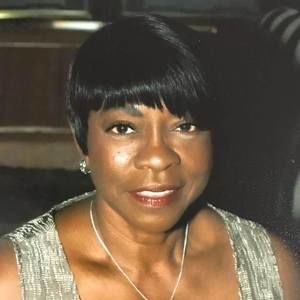 Meet your Posher, Cecelia